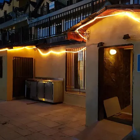 Sierra Nevada Hostel ホステル *