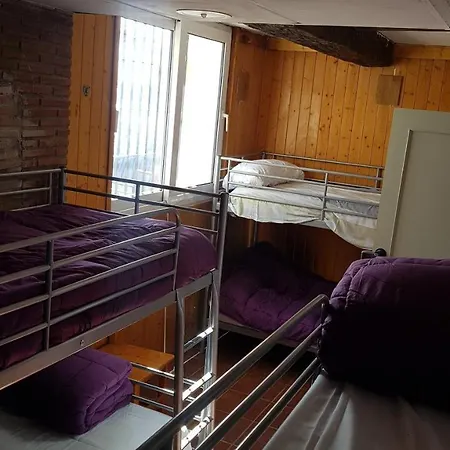 Sierra Nevada Hostel Хостел *