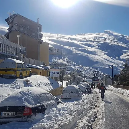 Sierra Nevada Hostel * Сьєрра-Невада