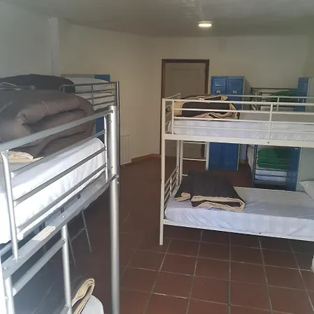 Sierra Nevada Hostel Хостел *
