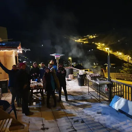 Sierra Nevada Hostel Хостел